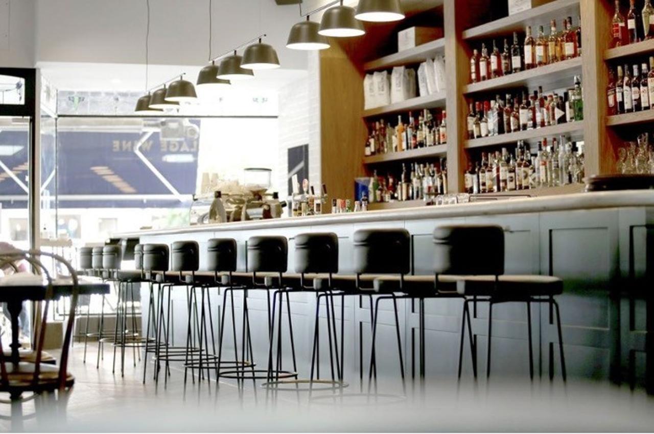 **Village Wine Bar Albert Park 200 voucher** Powered by Givergy